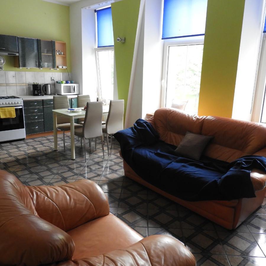 Apartament Przy Parku Apartment กีจิซโก ภายนอก รูปภาพ